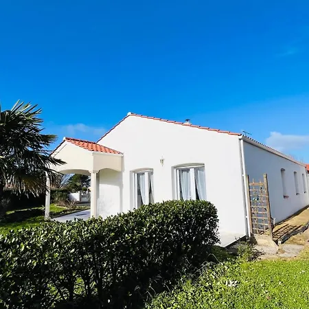Holiday home Maison Du Bourg, Cosy Et Confort *